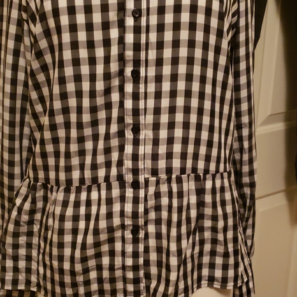The Limited - Picture 4 of 4